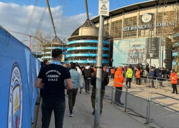 Fan NK Kamena ispred Etihada (Facebook)