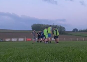 [VIDEO] Najbolji način za završiti trening je – zafrkancija; iz Ćurlovca pokazali kako su ‘nagradili’ poražene