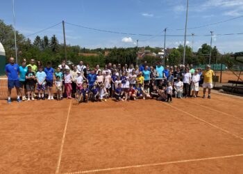 TK Feniks (Facebook)