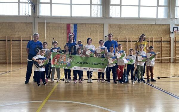 TK Feniks (Facebook)