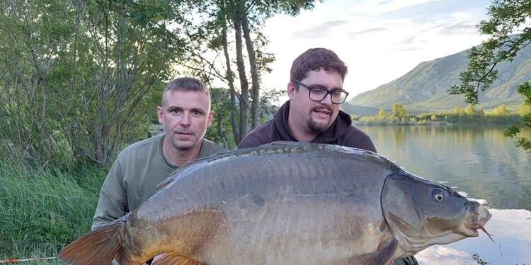 U prvom kolu ekipa Slavije ulovila je i šarana teškog 18,45 kg