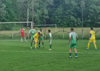 [FOTO] Zrinski i Moslavina VT bez milosti prema suparnicima, Mateo Kunić zaustavio Šandrovac, Slaviji peta u nizu