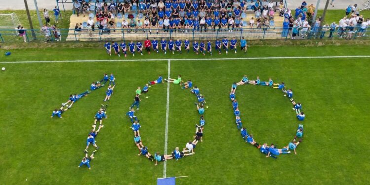 [FOTO] NK Garić i njegovih 100 godina, mlađe kategorije igrale atraktivne utakmice, okretao se vol, svirala ‘Vatra’…
