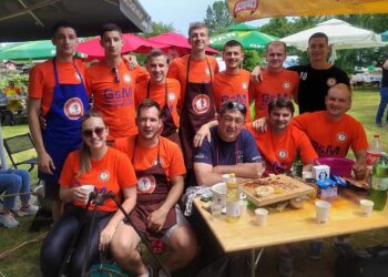 NK Omladinac na gulašijadi (Facebook)