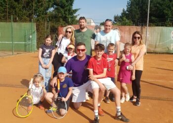 TK Feniks (Facebook)