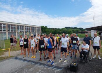 Atletičari AK Borik na 1. polumaratonu Dvor-Čerkezovac korak do postolja