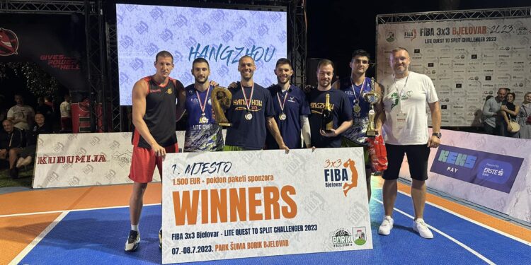 Ekipa Hangzhou (Facebook)