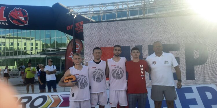 Košarkaši KK Borik doživjeli prometnu nesreću uoči završnog turnira, a zatim su pokazali da su istinski – pobjednici