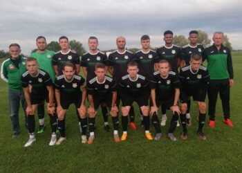 [FOTO] Garić zasluženo podigao pehar za najboljeg u Garešničkom Brestovcu, Hajduk bolji od domaćina za ‘broncu’