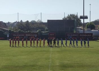 [VIDEO] Juniori Mladosti iz Ždralova uzeli mjeru Slaven Belupu, a u svlačionici se opet zapjevao ‘Maslačak’