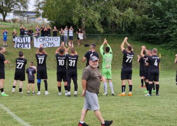 NK Zvijerci slave s navijačima