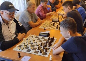 Garešnički šahisti zauzeli mjesta na postolju na jakom turniru u Lipiku, bravo za Ognjena i Renata!