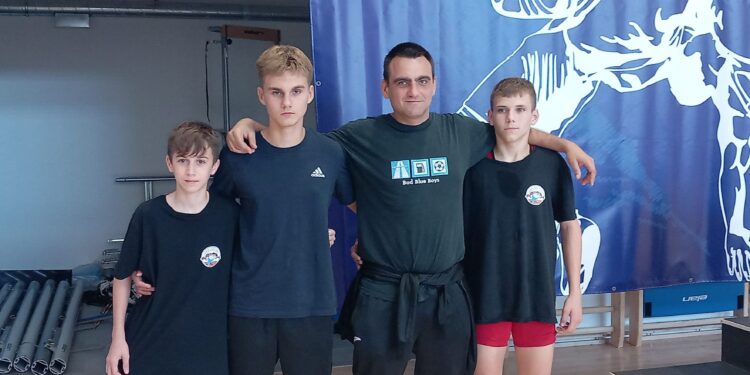 Hrvački klub Čazma na Prvenstvu Hrvatske u Petrinji; Borna Furmek ostao korak do medalje