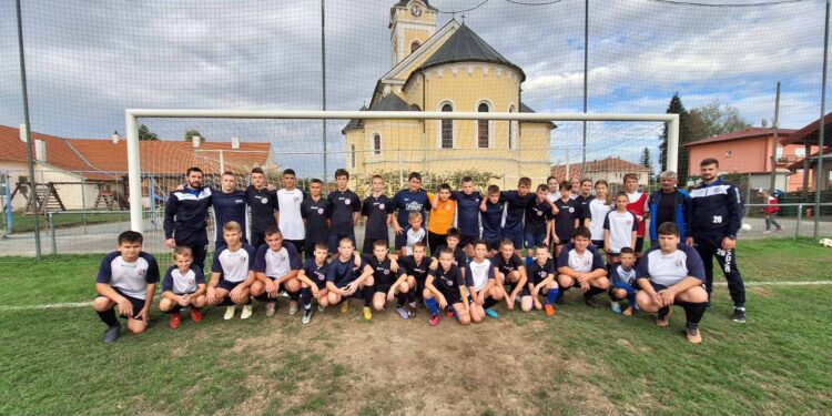 Svi za Nou! Ljudi iz Končanice i okolice pokazali veliko srce na utakmici Ribara i Dinama