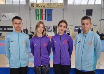 [FOTO] Foksići iz Dugog Sela s medaljama sva tri sjaja, pobjednički mentalitet nadomjestio manjak iskustva