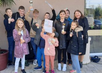 Šahisti IV. OŠ Bjelovar prekinuli dominaciju Rovišća te su izborili plasman na državno prvenstvo