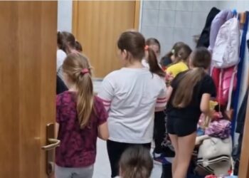 [VIDEO] Prelijepa gesta ŽRK Bjelovar! Iznenađenje u svlačionici za najmlađe rukometašice, sveti Nikola je požurio…