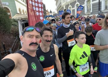 [FOTO] AK Borik na utrci s maskama, a ‘Hercule Poirot’ najbrži u svojoj dobnoj kategoriji