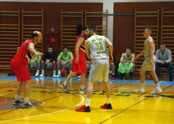 Košarkaši Vedija dugo prijetili favoritu prvenstva, ali ništa od bodova; KK Bjelovar obranom slomio Virku