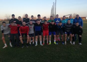 [FOTO] Ako je suditi po broju igrača na prvom treningu za NK Brestovac dolaze bolji dani