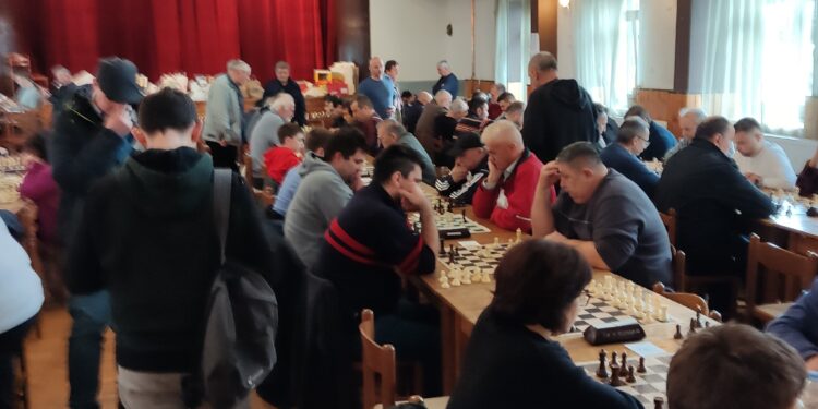 Gotovo 100 šahista i šahistica u Hercegovcu; velemajstor Bogdan Lalić najbolji