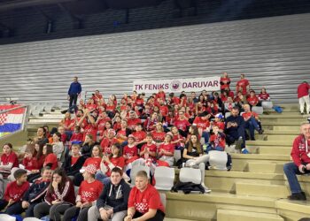 Tenisači i tenisačice TK Feniks na Davis kup meču Hrvatske i Belgije: Bili smo najglasniji!