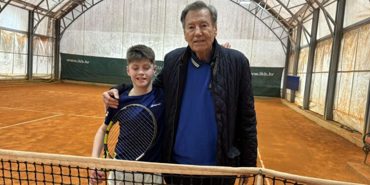 TK Feniks na turnirima u Virovitici, Zagrebu i Rijeci, a talentirani Jakov Ogrizek u društvu legendarnog Nikole Pilića