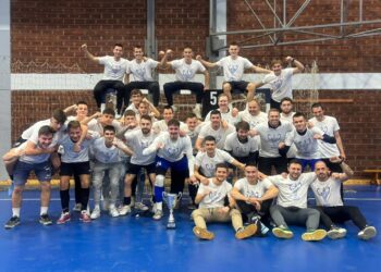 MNK Bjelovar dobio pehar za naslov prvaka, a prije toga ‘uvalio’ čak 11 golova Petrinjčici