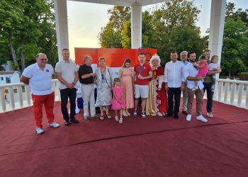 Miran Maričić dobio dva dočeka, prvo od HOO-a, a zatim mu se poklonio njegov Bjelovar!