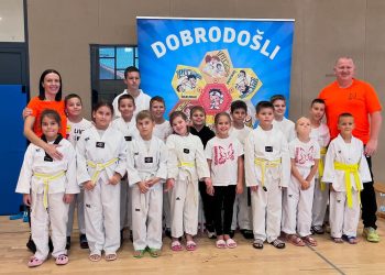 TK Fox se vratio iz Dubrave s 12 medalja, a zlatni su bili Roko Račan, Erik Zvonar i Antonija Kalabek