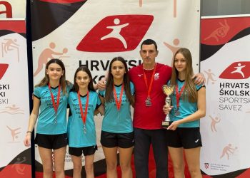 Bjelovarske badmintonašice državne viceprvakinje osnovnih škola