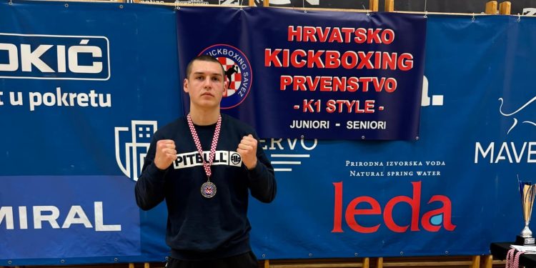 Kickboxing klub Kobra ima viceprvaka Hrvatske – Petar Mamić srebrni u Sesvetama!