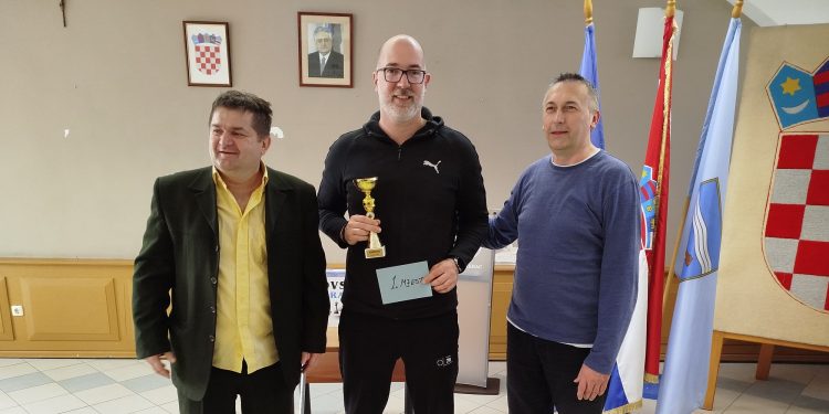 Ognjen Matko briljirao u Pakracu, odlične šahovske partije i novi pobjednički trofej!