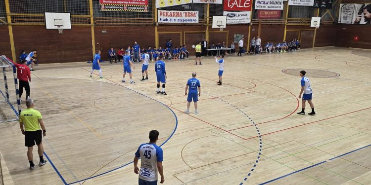 U Sisku prekinut pozitivni prvenstveni niz rukometaša Bjelovara; obrana domaćina bila je prečvrsta!