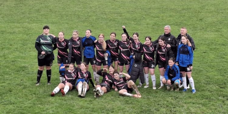 Razigrane Lastavice prvenstveno proljeće otvorile golijadom, a čak četiri pogotka zabila je Helena Jozukić